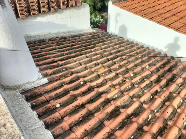 Telhado recuperado antes das chuvas — fotografia 10