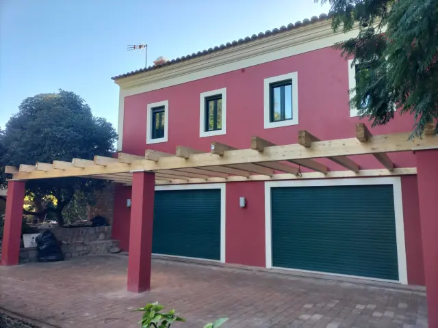Casa tradicional: pintura, pérgola e ladrilho de Santa Catarina — fotografia 3
