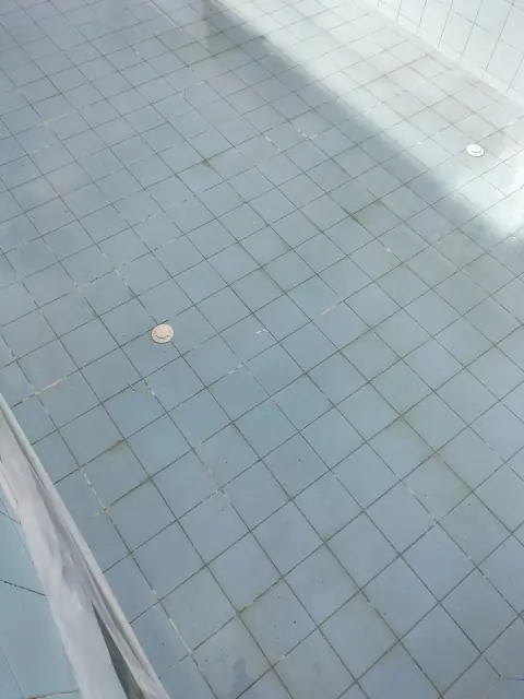 Rejuntamento de piscina com epóxi — fotografia 6