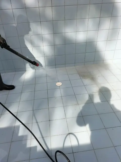 Rejuntamento de piscina com epóxi — fotografia 11