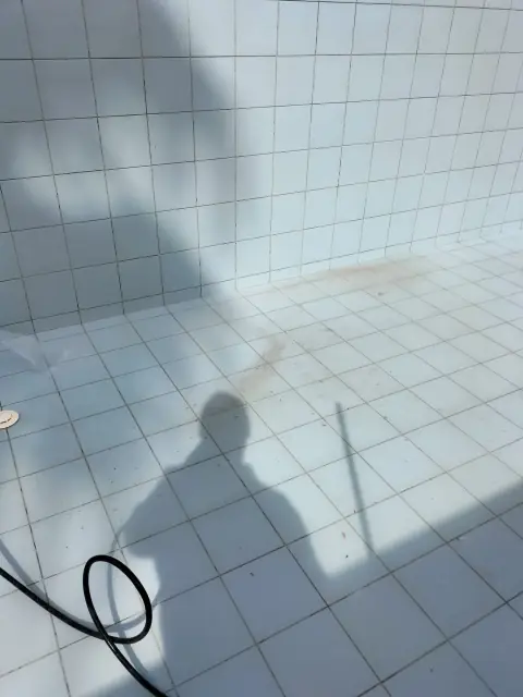 Rejuntamento de piscina com epóxi — fotografia 12