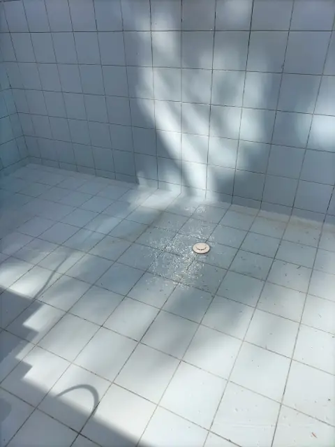 Rejuntamento de piscina com epóxi — fotografia 13