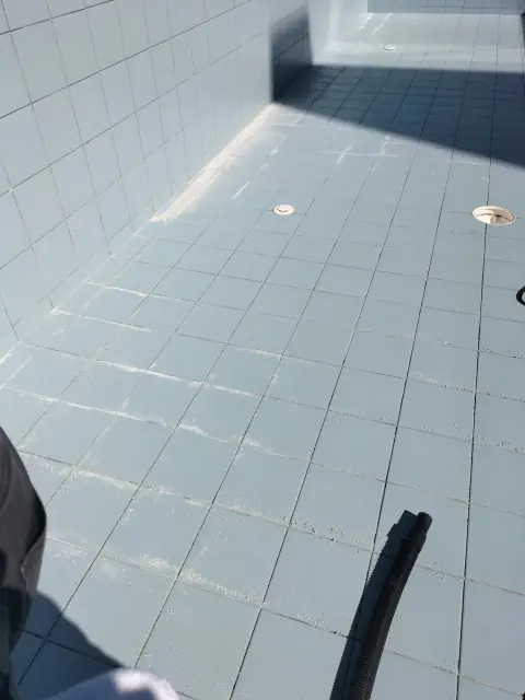 Rejuntamento de piscina com epóxi — fotografia 14